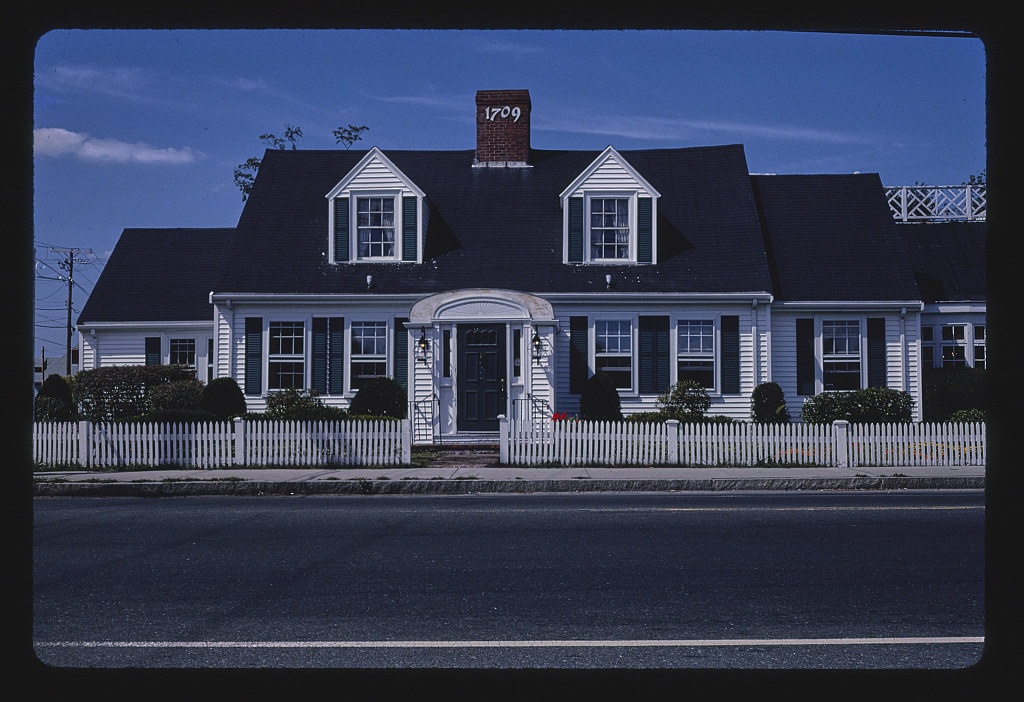 Toll House Restaurant, Route 18, Whitman, Massachusetts (LOC)