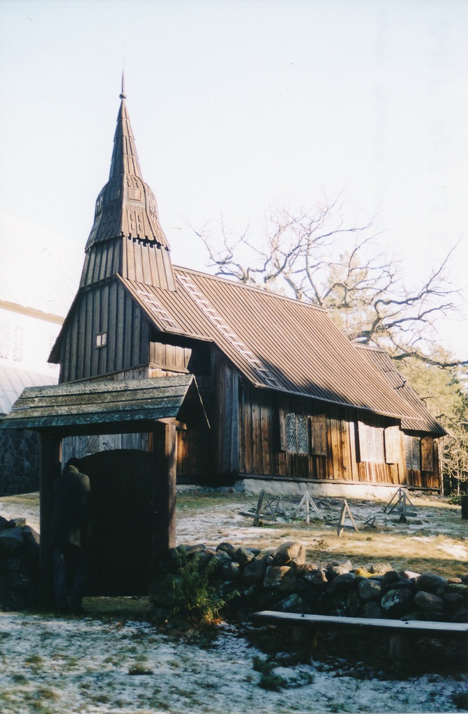 Ruhnu puukirik. Vaade SW-ist. II. 2002.