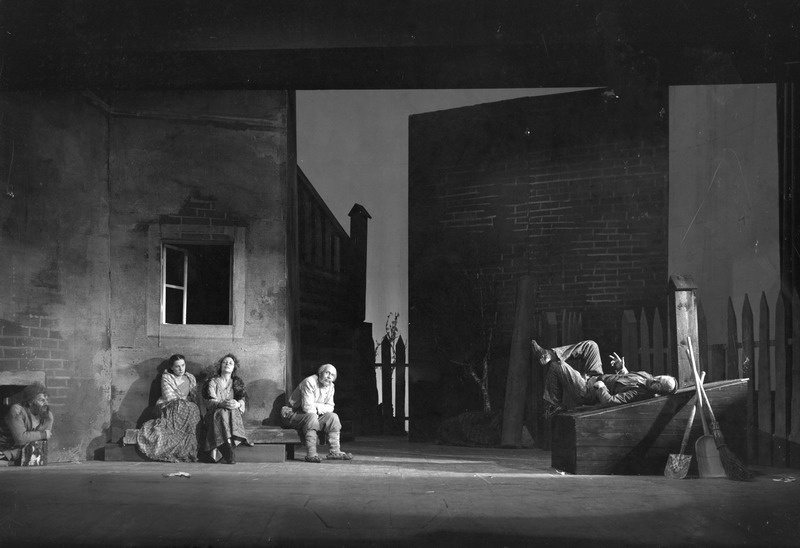 Põhjas, Draamateater, 1941, Nataša - Olli Ungvere, Nastja - Aino Talvi, Luka - Johannes Kaljola, Parun - Olev Eskola