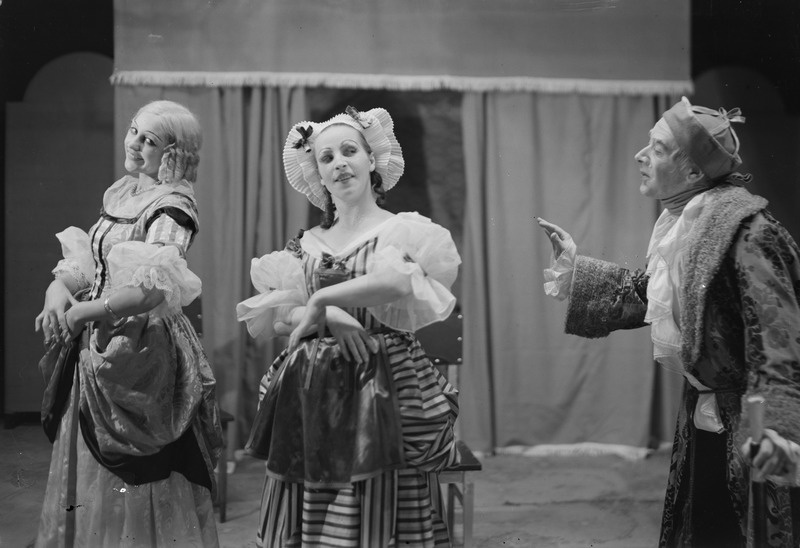 Ebahaige, Draamateater, 1936, Angélique - Aino Talvi, Toinette - Ly Lasner, Argan - Aleksander Mägi
