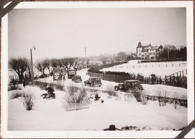 Tallinn - view of the Russalka monument, the beginning of Pirita road, Fahle villa (architekt Jacques Rosenbaum)  similar photo