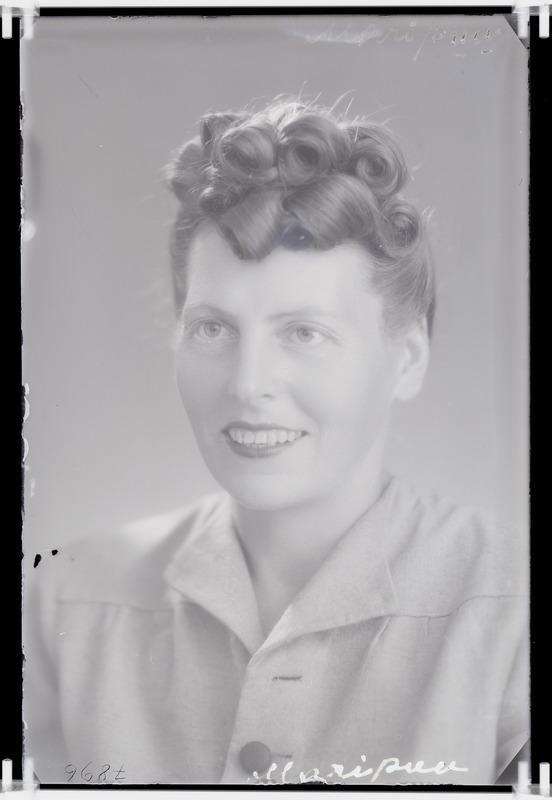 Enna Maripuu, portree, ca 1946-1947