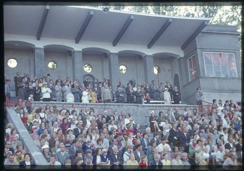 X Üldtantsupidu. 30. juuni – 1. juuli 1973. Vaade tribüünile.