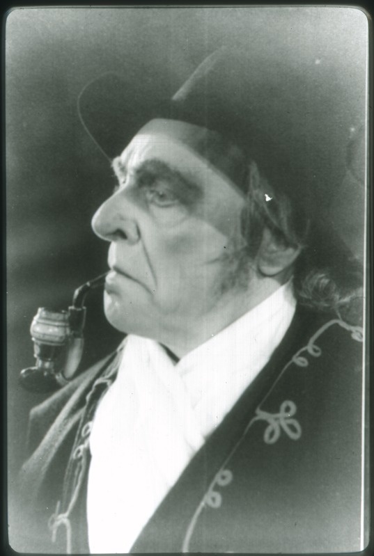 Reprofoto. "Kauka jumal" (August Kitzberg). Draamateater, 1944.