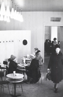 Kohvik Pärl peale remonti (sisearhitekt August Ehrenbusch).  similar photo