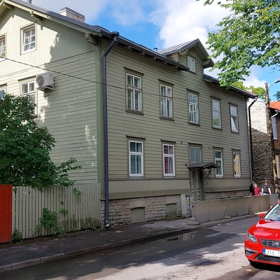 Tööstuse t. 17 puumaja rephoto