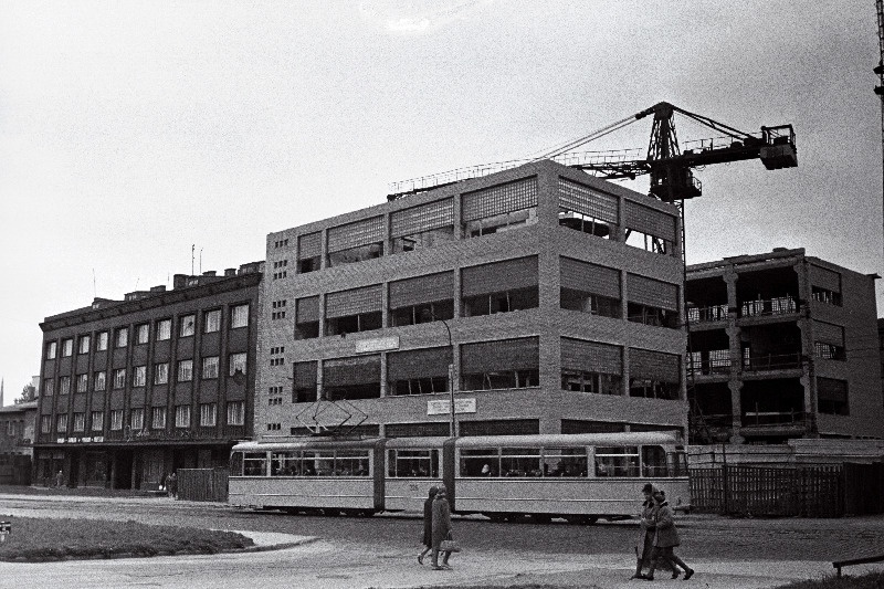 Vaade trükikoja "Oktoober" tootmishoone ehitusele Tartu maanteel.