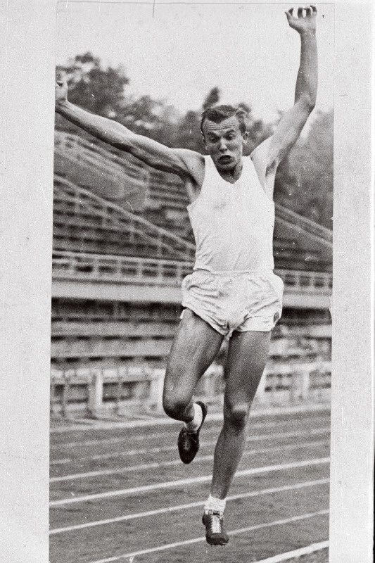 Kaugushüppaja Tõnu Lepik.