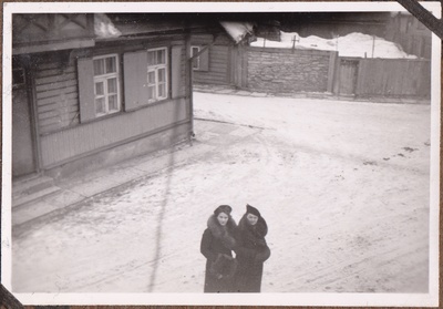 Tallinn, view of the Central Commpass stn (13) II-k window, right Marta Astrik  similar photo