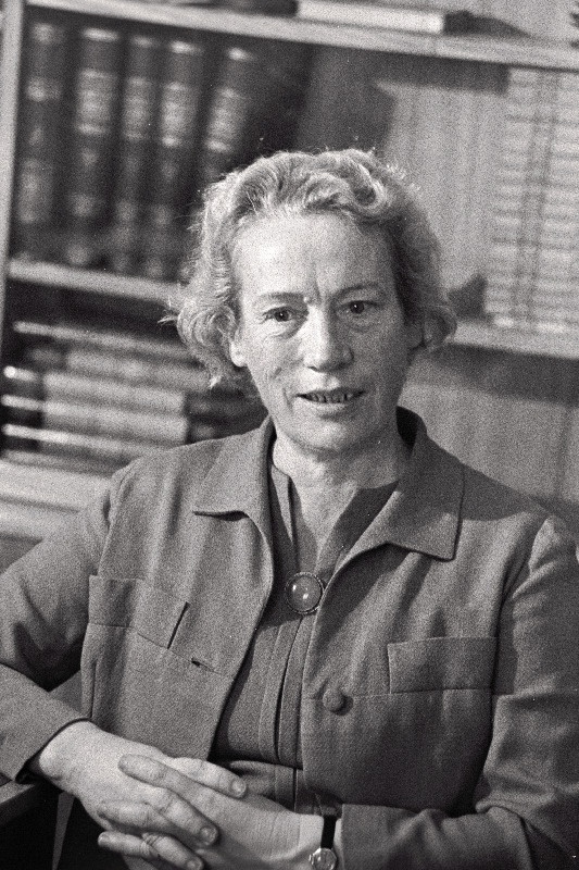 Kultuuriala Töötajate Ametiühingu Vabariikliku Komitee esimees Ilse Rästas „Õhtulehe“ toimetuse vestlusringis Eesti NSV pioneeriorganisatsiooni ajalugu meenutamas.