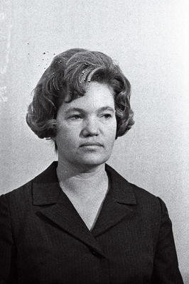 Gruzina, Margarita Ivani tütar - Keskrajooni rahvakohtuniku kandidaat.  duplicate photo