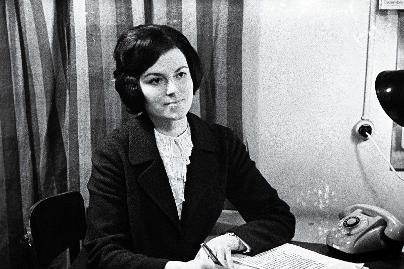 Eesti NSV Kergetööstuse Ministeeriumi õppekombinaadi direktori asetäitja Ludmilla Saulin.