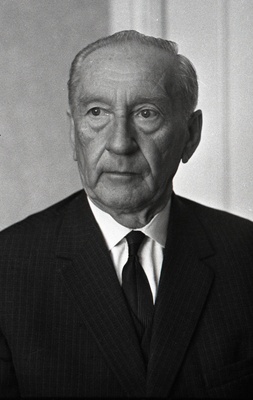 Ilve, Aleksander - vana revolutsionäär Kommunistliku Partei liige 1918.a, Suure Isamaasõja veteran, personaalpensionär, EKP Tallinna Linnakomitee vanade kommunistide sektsiooni nõukoug esimees.  duplicate photo