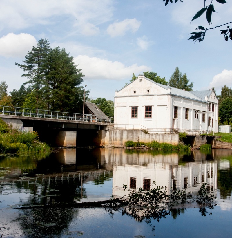 Hydroelectric power plant in the Võhandu River. rephoto