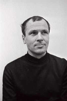 Ajakirjanik Ilmar Tamm  duplicate photo