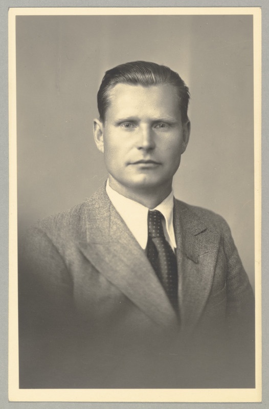 Portree: Jaan Tross - ENSV Ülemnõukogu saadik 1940. a.