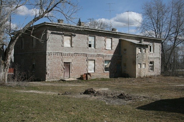 Residential and commercial building Lääne-Viru county Rakke vald Faehlmanni 9, Rakke