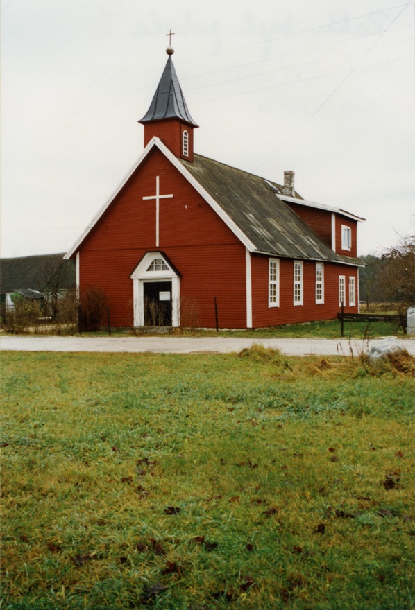 Rakke Immaanueli baptistipalvela, vaade edelast. Arhitekt Märt Merivälja