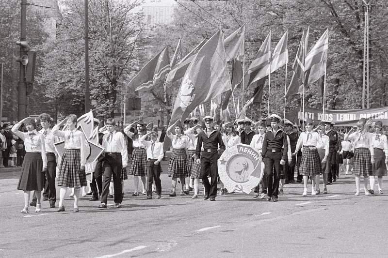 V.I. Lenini nim. Üleliidulise Pioneeriorganisatsiooni 62. aastapäeva pioneeride paraad.