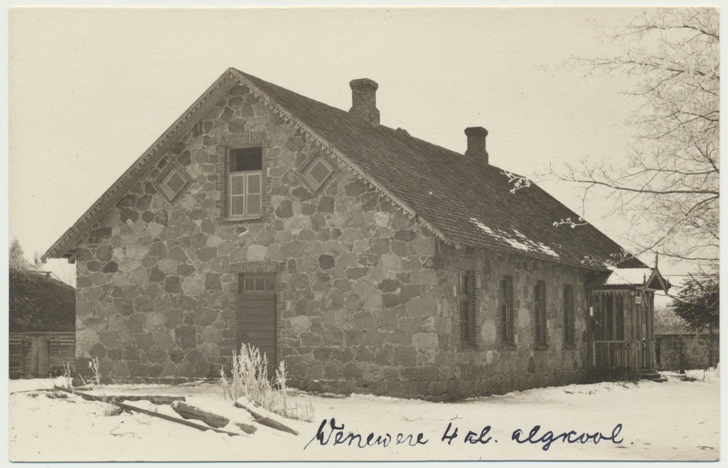 foto Pilistvere khk Venevere 4-klassilise algkool, maja u 1930