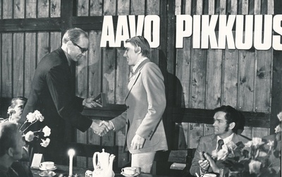 Jagrattur Aavo Pikkuusi pressikonverents pärast 28. rahutuuri  similar photo