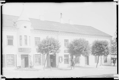 fotonegatiiv, Viljandi, Tallinna tn 6, J. Milli maja (end Feldti ja Ringi trükikoda) u 1920, foto J. Riet  duplicate photo
