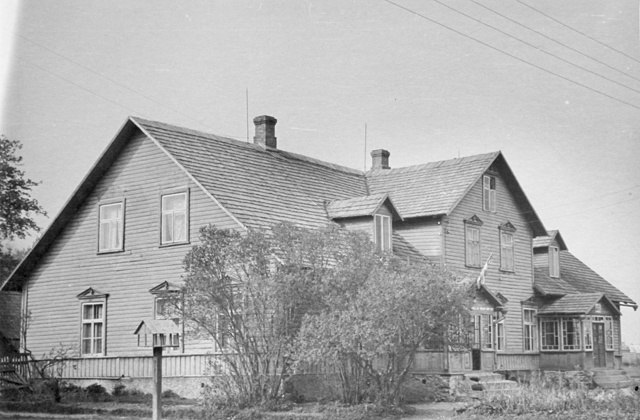 Kalana Algkooli hoone, endine Kalana Vallamaja