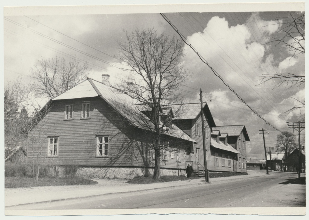 foto Suure-Jaani endine kihelkonnakool'i maja 1964 foto A.Kiisla
