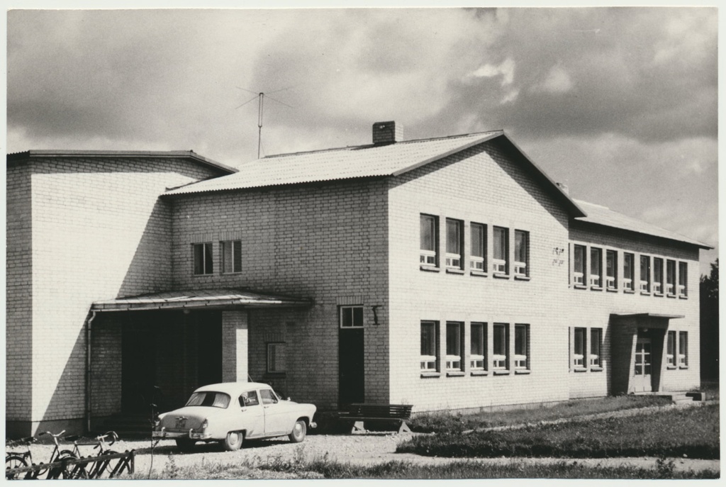 foto, Viljandimaa, Mustla kultuurimaja, kolhoosi Koit keskus, 1965, foto A. Kiisla