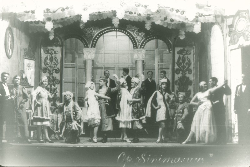 Reprofoto. "Sinimasuur" (Franz Lehar). Ugala 1930.