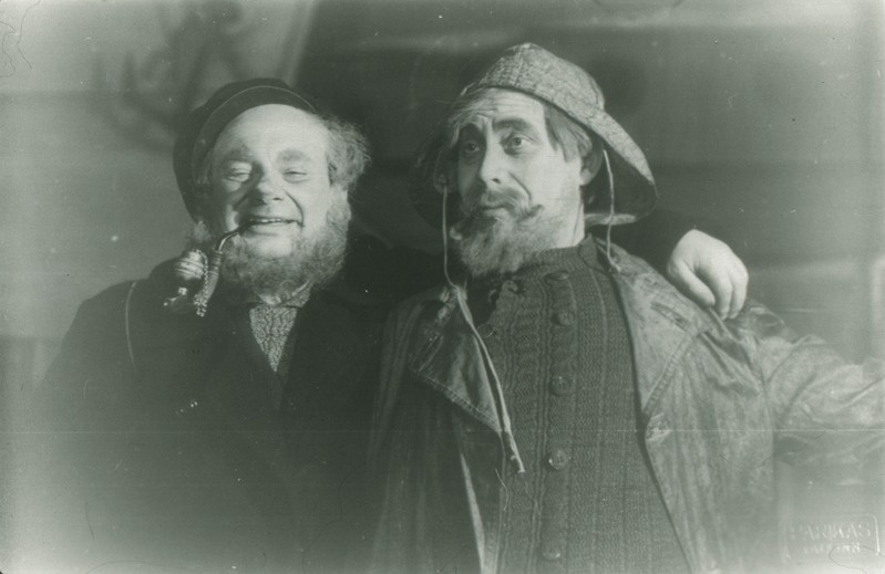 Reprofoto. "Merikarud" (Beržins). Draamateater 1935. Peebo Mart - Johannes Kaljola, Puudi Jaak - Ruut Tarmo.