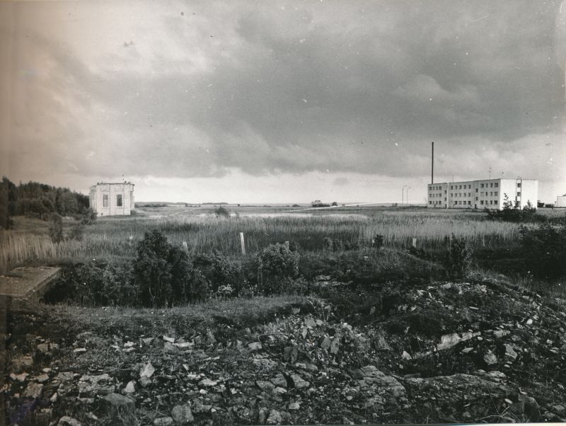 Foto. Rohuküla sadam. Mustvalge. Asub: HM 7975 -  Haapsalu rajooni tehnikamälestised