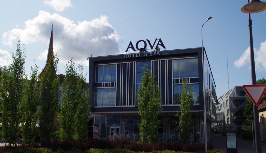 Aqva Hotel & Spa hoone - Aqva Hotel &amp; Spa building at Parkali str 4 in Rakvere rephoto