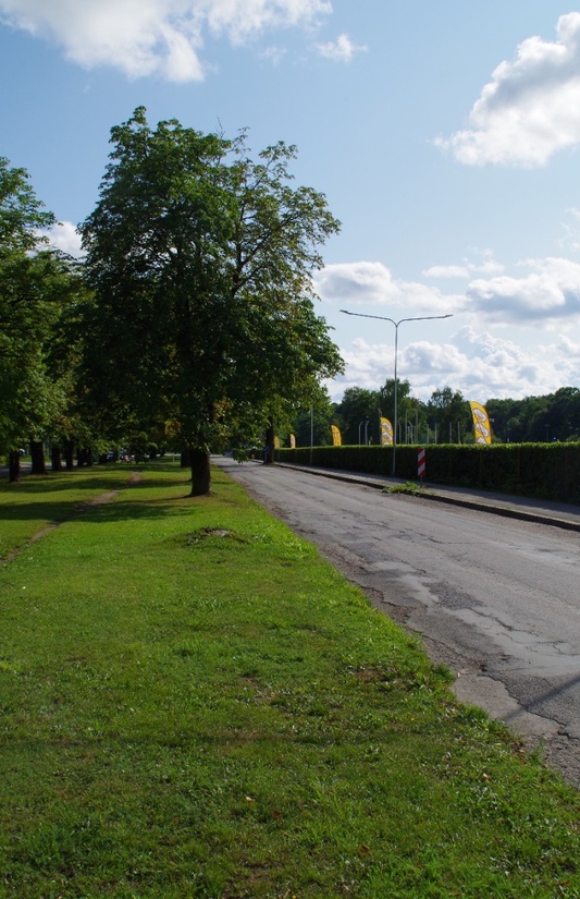 Vaade J. Gagarimi nim. Tänavale Rakveres. rephoto