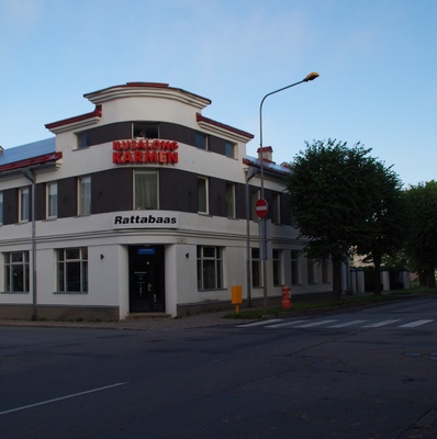 Rakvere Rajooni Tarbijate Kooperatiivide Liidu universaalkauplus 21.Juuni tänavas. rephoto