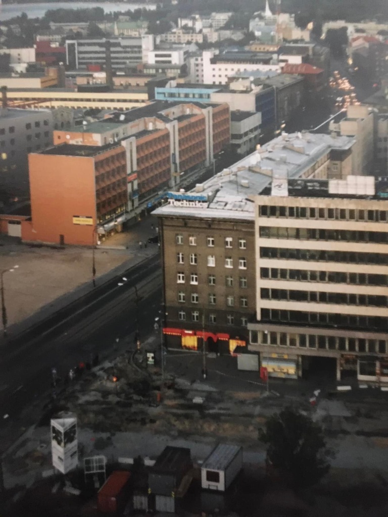 Vaade Narva mnt ja Laikmaa ristile Viru hotellist