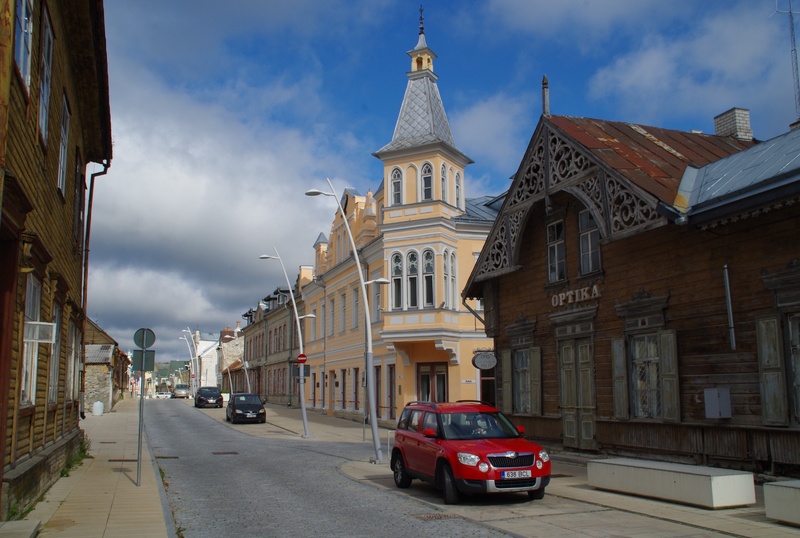 Vaade linnatänavale. rephoto