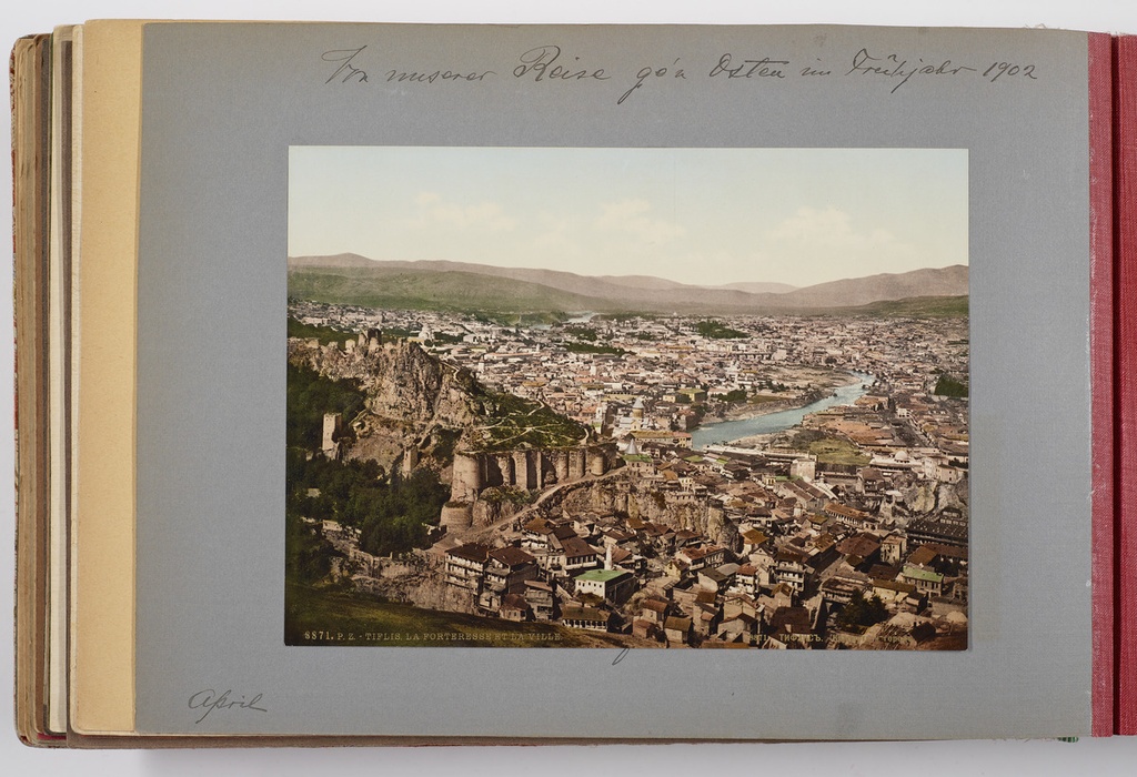 Tbilisi, yleisnäkymä ja linnoituksen rauniot