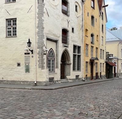 Vaade hoonele Pikk tn 71 rephoto