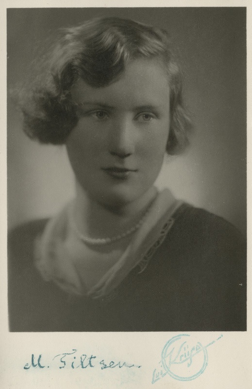 Eesti Naisüliõpilaste Seltsi liige Margarethe Tilzen (Tiltsen), portreefoto