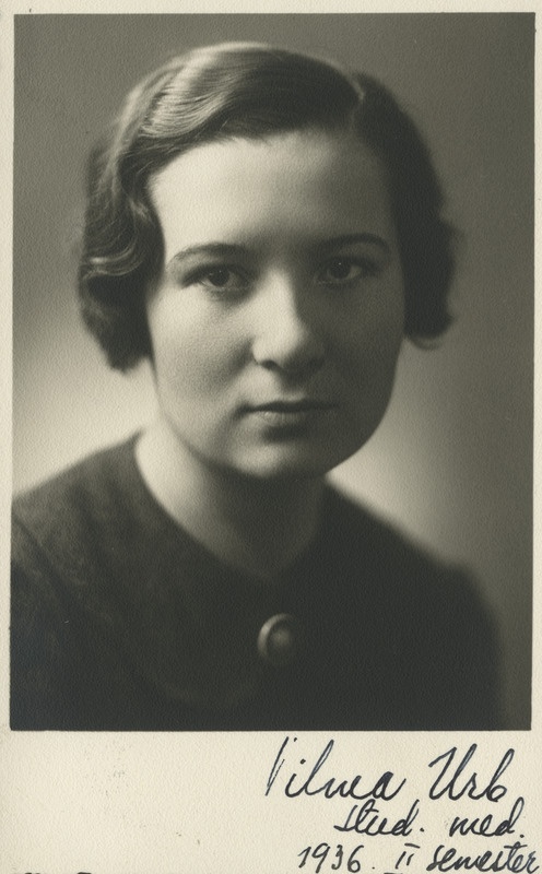 Eesti Naisüliõpilaste Seltsi liige Vilma Urb, portreefoto