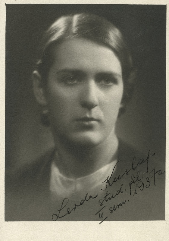 Eesti Naisüliõpilaste Seltsi liige Leida Kuslap, portreefoto