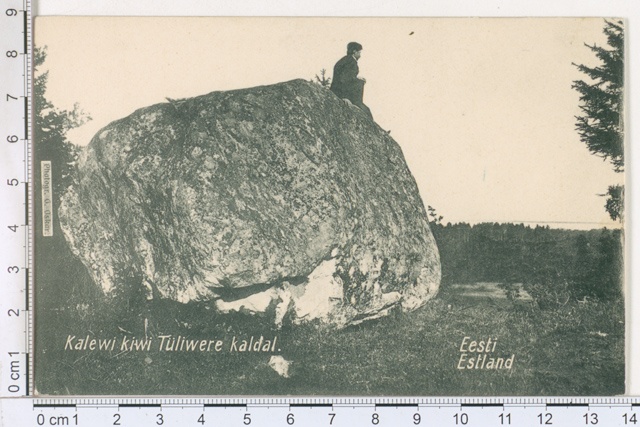 Kalevi kivi Tülivere kaldal