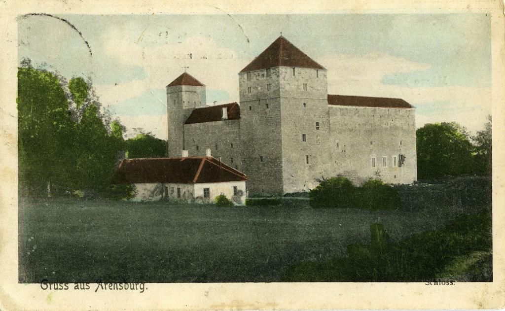Kuressaare linnus, vaade põhjast