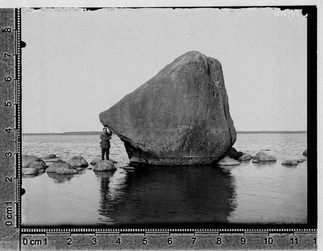 Lemeti kivi, (Lemmeti suurkivi) Käsmu rannal, 1920