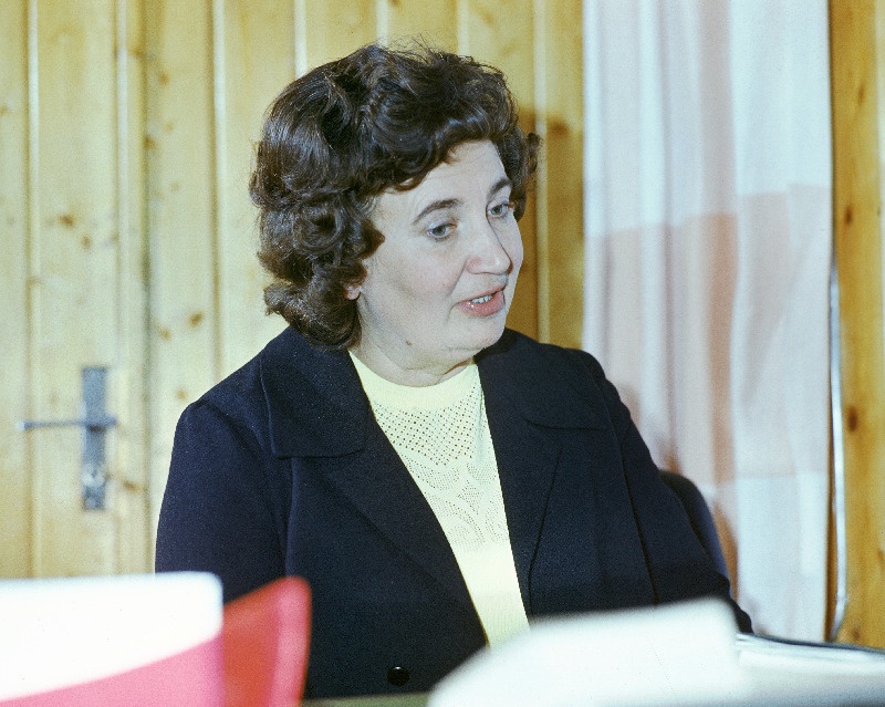 Sotsialistliku töö kangelane Paide rajooni Aravete kolhoosi parteibüroo sekretär Leida Vinkel.