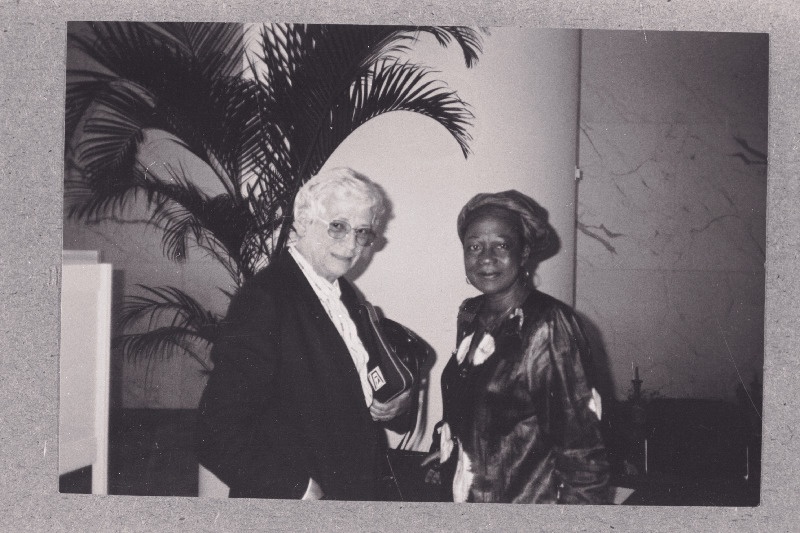 Zonta Maailmaorganisatsiooni 51. kongress Hongkongis. Zonta klubi president Sonja Renfer (vasakul) ja tema järglane Folake Solanke Nigeeriast.