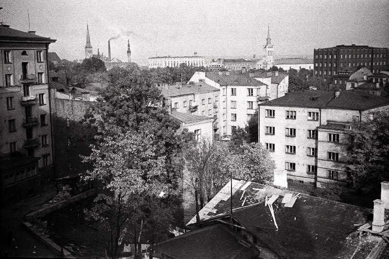 Vaade Tõnismäelt Võidu väljaku suunas.