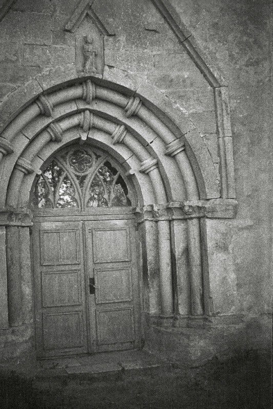 Ridala Maarja Magdaleena kiriku portaal.