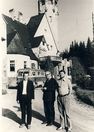 Arstid Kama, Pullisaar ja Jäätma Taagepera Sanatooriumi ees